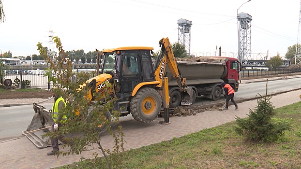 В Калининграде активно приводят в порядок дороги и тротуары