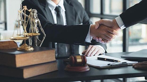 Адвокат по уголовным делам – стоимость услуг уголовного адвоката