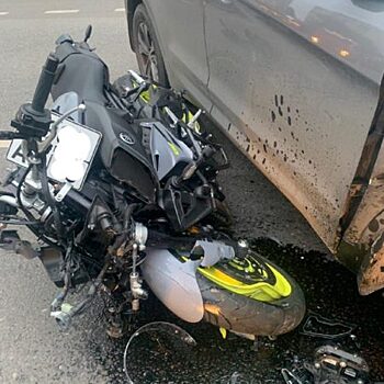 В Красногорске врачи спасли мотоциклиста, получившего тяжелую травму в ДТП