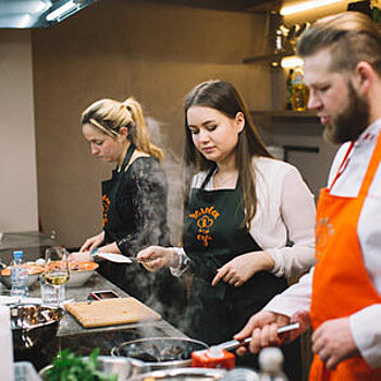 На "Бауманской" открылась кулинарная студия "Человек и еда"
