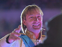 Плющенко опубликовал совместное фото со страшим сыном