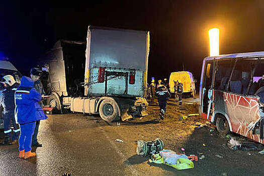 СК: следователи изучат улики с места смертельной аварии в Пермском крае