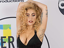 American Music Awards 2017: парад звезд, откровенных декольте и новых образов