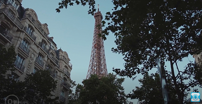 Aviasales в новом ролике призывает путешествовать. Но как-нибудь потом