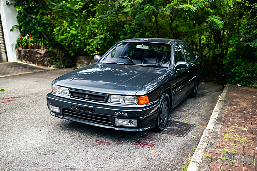 На продажу выставили Mitsubishi Galant в версии AMG. Да, именно так