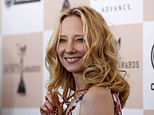 Американке собрали тысячи долларов на ремонт протараненного дома