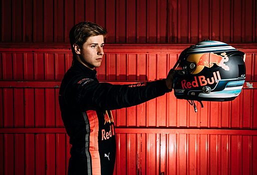Эстонский юниор Red Bull дебютирует в Формуле 2