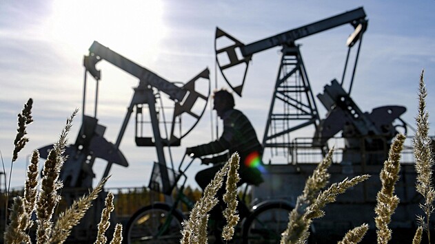 Добыча нефти в России может снизиться на 14%