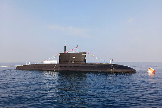 Подлодка "Волхов" вошла в состав ВМФ России