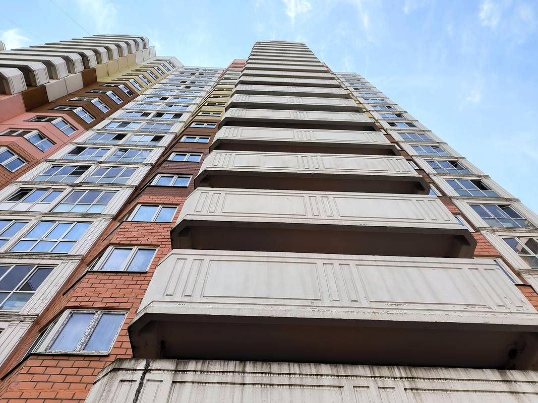 Куривший сигарету на балконе российский подполковник получил пулю в лоб