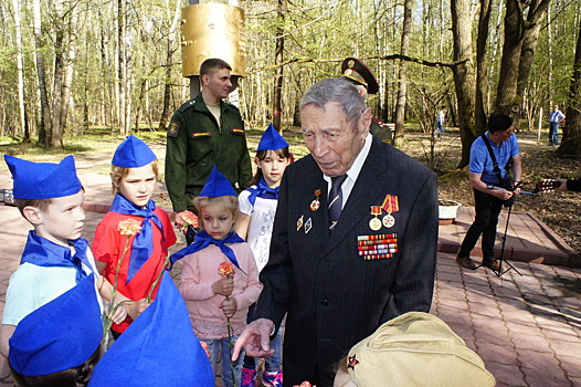 В Теплом Стане состоялась мемориально-патронатная акция