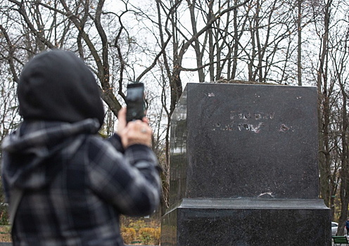 Снесенные на Западе советские памятники предложили воссоздать в России