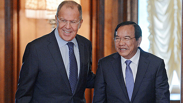 Лавров и глава МИД Камбоджи подводят итоги переговоров