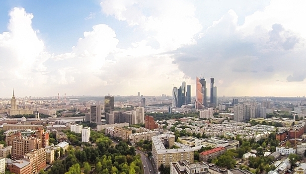Половина дорогих квартир в Москве продается только в трех районах
