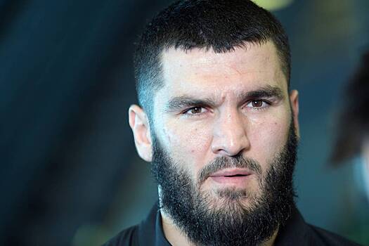 Тренер Бетербиева оценил вероятность третьего боя с Биволом