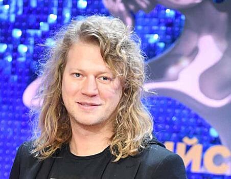 «Он меня стриг, красил, и что только не делал»: Архипов о своей дружбе со стилистом Пугачевой