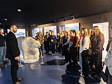 Ученики школы имени Папанина посетили визит-центр «Арктическое посольство» в Архангельске