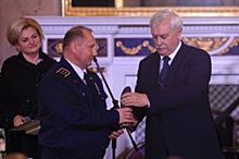 Полтавченко наградил победителей конкурса «Петербург и петербуржцы»