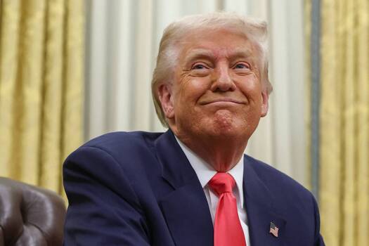 Стало известно, сколько Трамп заработал на мемкоине
