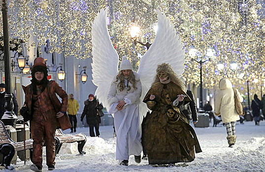 Россия в новогоднюю ночь окажется во власти циклонов