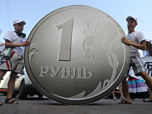 Россиян предостерегли от рублевых вкладов