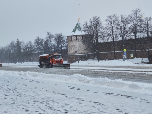 Глава Ямала предложил наказывать подрядчиков за плохую уборку снега