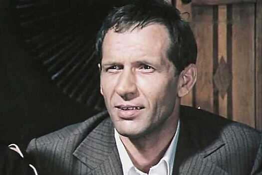 Биография: Геннадий Фролов