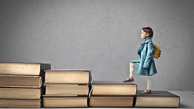 Родители 9-летней студентки МГУ возмущены темами секса на занятиях