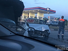 В Курске столкнулись «Приора» и ВАЗ-2115