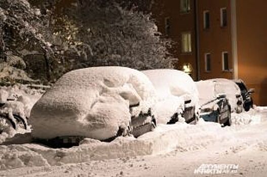 МЧС: в Оренбургской области сохраняется сильный снегопад