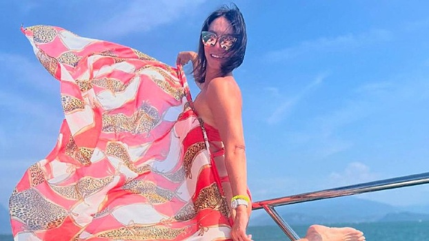 56-летняя Алика Смехова показала фото в бикини на отдыхе в Италии