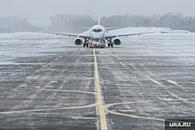 В аэропорту ХМАО на четыре часа задержали рейсы в Сургут и Санкт-Петербург