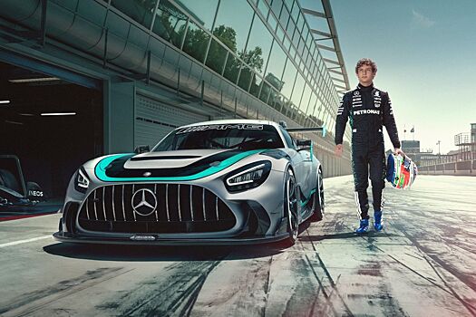 Представлен самый мощный Mercedes-AMG GT в истории. Его помогал создавать Антонелли