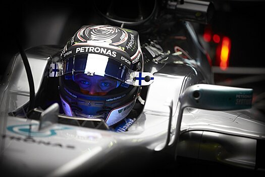Боттас показал лучшее время во второй день тестов "Формулы-1" в Барселоне
