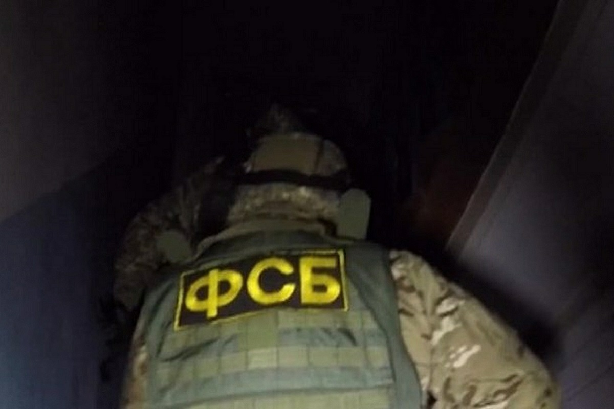 Сочинские таможенники и сотрудники ФСБ изъяли в Адлере сигареты на 7 млн рублей