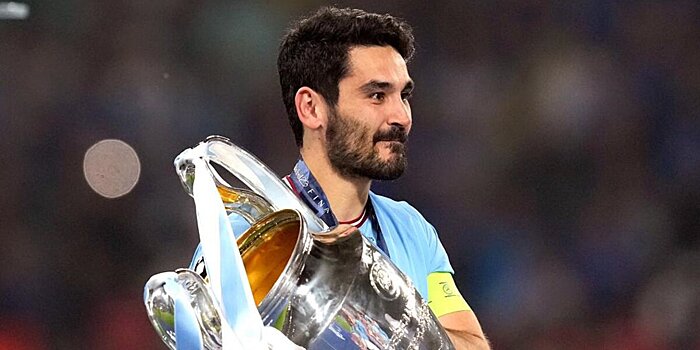 Гюндоган о «Сити» и «МЮ»: «Манчестер стал синим в последние годы»