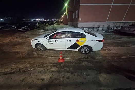 Таксист сбил шестилетнюю девочку во дворе дома в Новосибирске