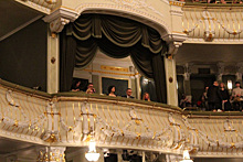 Текслер с женой улетел в Москву на балет в Большом театре