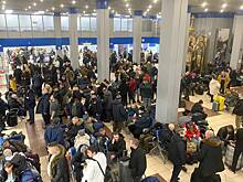 Более 700 пассажиров застряли в российском аэропорту
