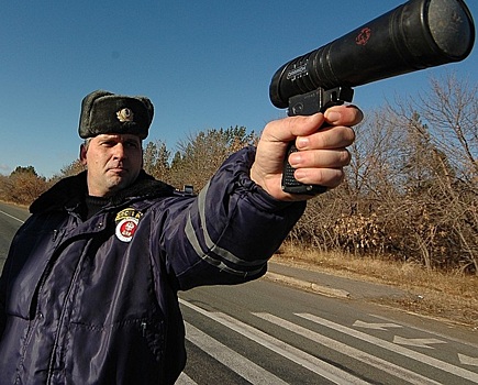 В Калининграде сотрудники ГИБДД выйдут на дорогу с "фенами"