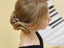 В ОК “Юго-Запад” сделали прически 20-х годов на конкурсе профмастерства