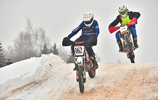 Новую воткинскую трассу обкатали около сотни мотогонщиков