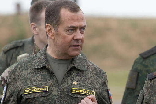 Медведев: Россия дала жесткий и недвусмысленный отпор Западу