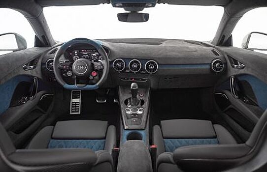 Audi TT RS с интерьером от Neidfaktor: окунись в мир алькантары