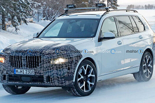 Обновленный BMW X7 предстал на новых шпионских фото