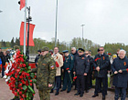 В Зеленограде накануне Дня Победы прошло возложение венков и цветов к местам воинской славы
