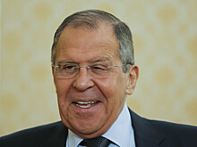 Лавров получил необычный подарок от председателя ОБСЕ