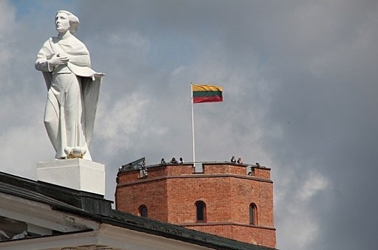 Опрос: Россия не имеет отношения к эмиграции жителей Литвы