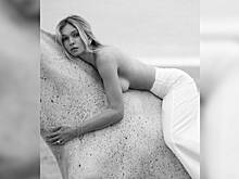 Вера Брежнева снялась топлес верхом на коне