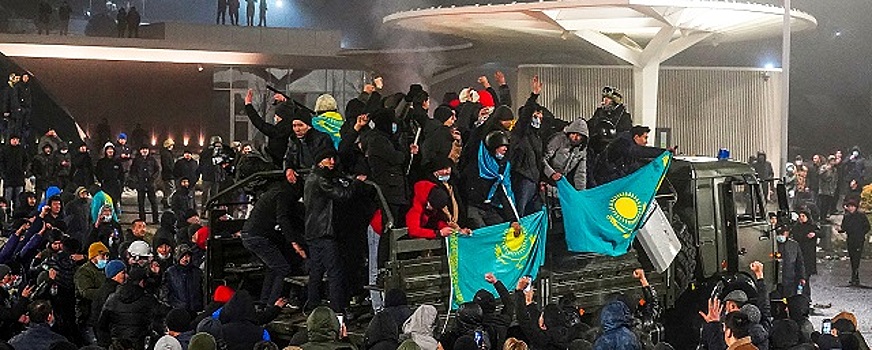 Для чего Казахстану внешний враг